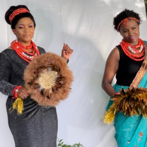 收聽Mercy Masika的Mercy Masika and Christina Shisho (Divai)歌詞歌曲