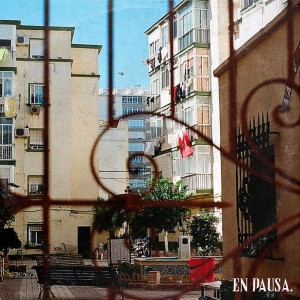 Listen to en pausa. song with lyrics from Ale Berraquero