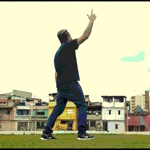 收聽Crônica Mendes的Faça por Amor歌詞歌曲