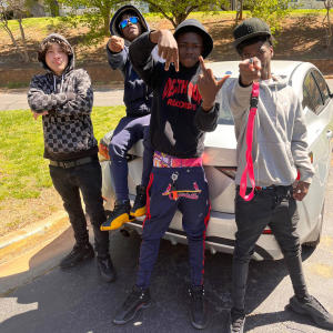 ดาวน์โหลดและฟังเพลง GLOCC PATROL (feat. 6ixxwya) (Explicit) พร้อมเนื้อเพลงจาก 7o4HBK