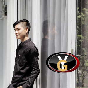 Dengarkan lagu Alhamdulillah nyanyian Yoga Vhein dengan lirik