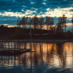 ดาวน์โหลดและฟังเพลง Eventide พร้อมเนื้อเพลงจาก Colours in Context