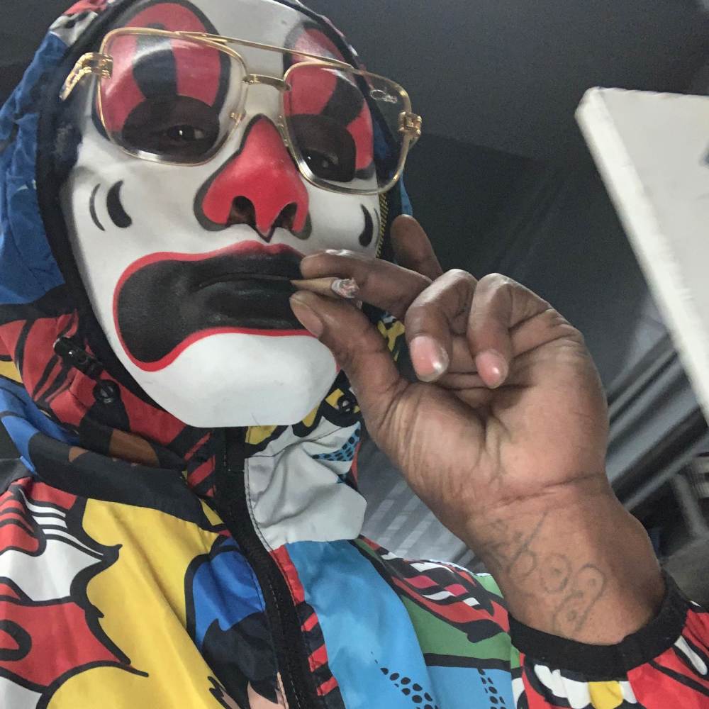 Switch U No Who I Be Nigga (Explicit)