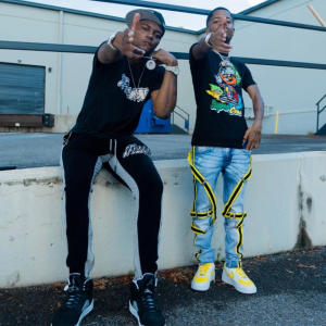 收聽Slim Jay的Errbody (feat. Tre DaVinci) (Explicit)歌詞歌曲