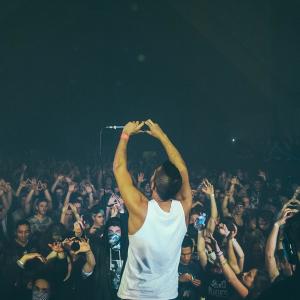 default playlist img