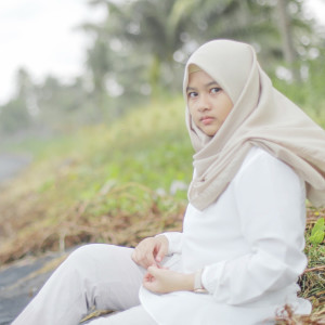 Dengarkan Tolong lagu dari Aurelia Keysa An Nasywa dengan lirik