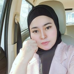 收聽Rani Rusdy的Allah Allah Aghisna歌詞歌曲