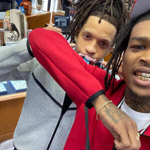 default playlist img