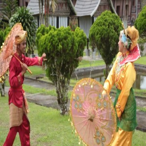 Listen to Dendang Minang Remix (Barobah Mandi) song with lyrics from Chokes trio