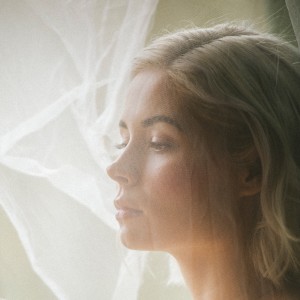 收聽Nina Nesbitt的When You Lose Someone歌詞歌曲