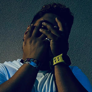 收聽Hypnoticss的Dirty City歌詞歌曲