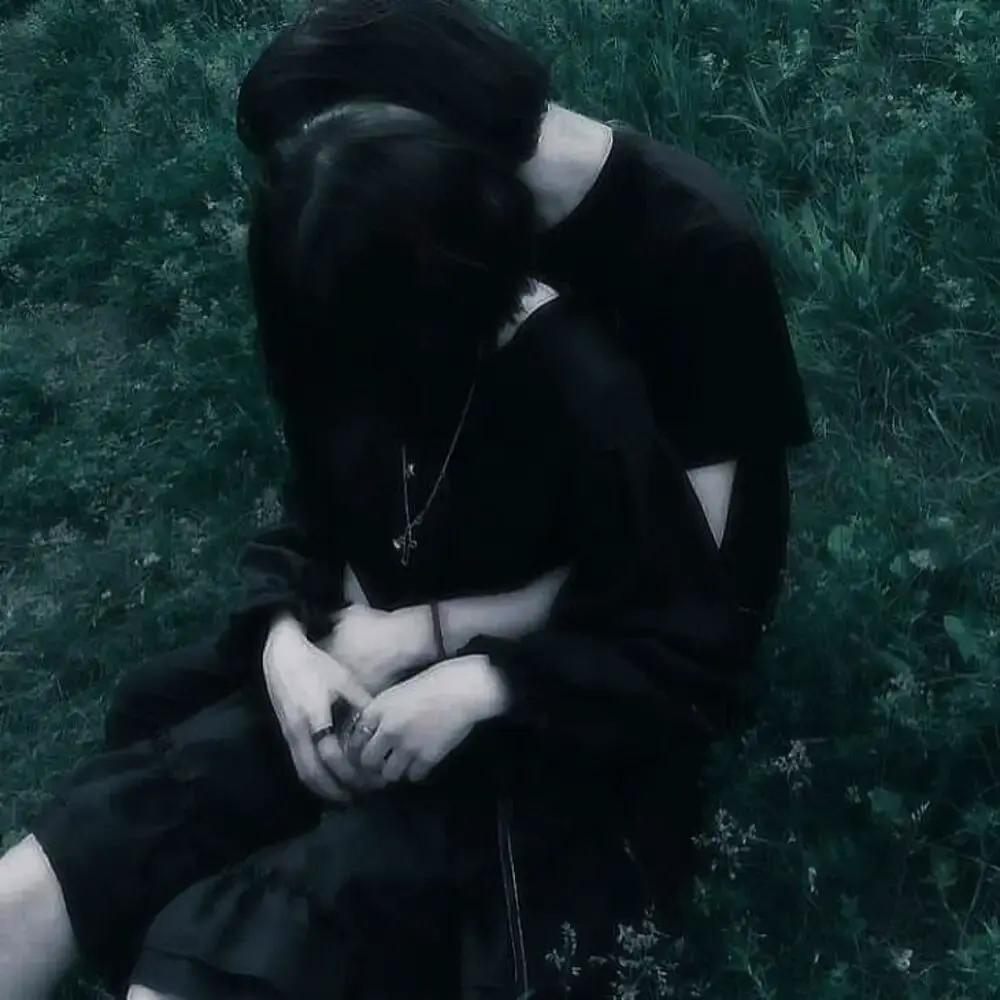 dull (feat. luvhex) (Explicit)