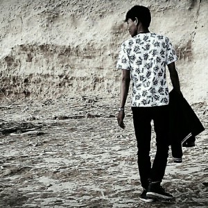 收聽Rian WF的Jenuh歌詞歌曲