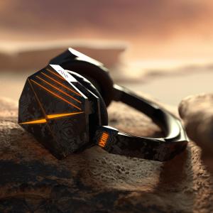 Dengarkan lagu Lonely World nyanyian K-391 dengan lirik