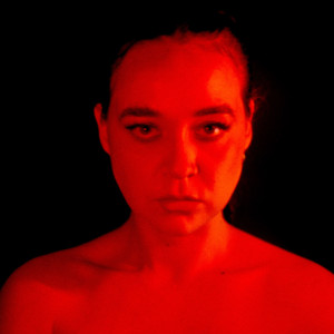 ดาวน์โหลดและฟังเพลง MADONNA (Explicit) พร้อมเนื้อเพลงจาก BB CARMEN