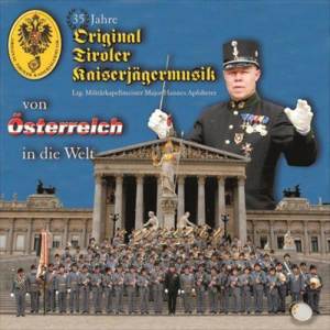 收聽Original Tiroler Kaiserjägermusik的Jubelklänge歌詞歌曲