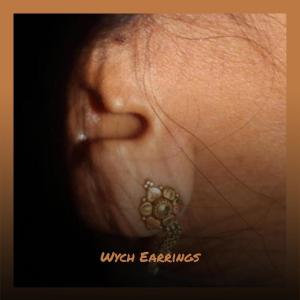 ดาวน์โหลดและฟังเพลง Center Camping พร้อมเนื้อเพลงจาก Franci Dilo