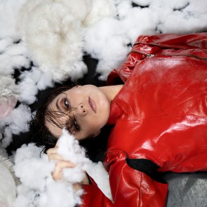 ดาวน์โหลดและฟังเพลง Good Enough (Explicit) พร้อมเนื้อเพลงจาก Esther Vallee