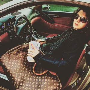 Listen to Любит (Explicit) song with lyrics from Yung Trappa