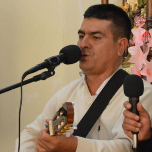 ดาวน์โหลดและฟังเพลง Con cristo todo, sin cristo nada พร้อมเนื้อเพลงจาก Mario Gonzalez