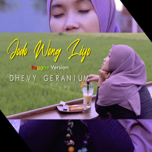 Dengarkan lagu Jodo Wong Liyo nyanyian Dhevy Geranium dengan lirik