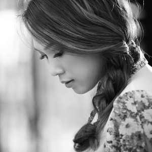 ดาวน์โหลดและฟังเพลง Cho Một Tình Yêu (Piano Intro) พร้อมเนื้อเพลงจาก My Tam