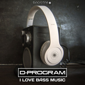 ดาวน์โหลดและฟังเพลง I Love Bass Music (Hip Hop Vocal Mix) พร้อมเนื้อเพลงจาก D-Program