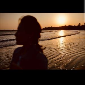 Listen to The Midsummer of the Year (feat. Chen Yuan) song with lyrics from 屿后南里