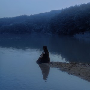 Listen to 이름, 여름 (Summer, Bummer) song with lyrics from ROSESIA (로즈시아)