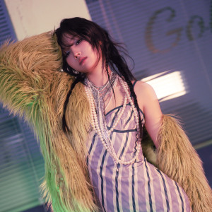 휘나 (Hwina) ดาวน์โหลดและฟังเพลงฮิตจาก 휘나 (Hwina)