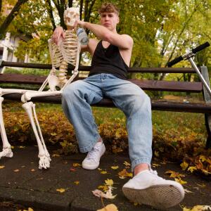 default playlist img