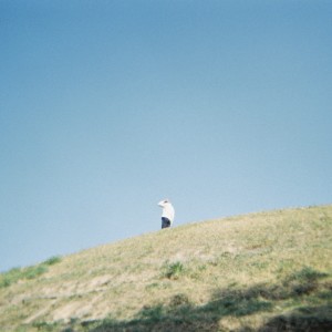 Listen to 사람은 사랑을 떠나고 (I Got Left Alone) song with lyrics from 徐宇