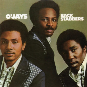 ดาวน์โหลดและฟังเพลง Love Train พร้อมเนื้อเพลงจาก The O'Jays
