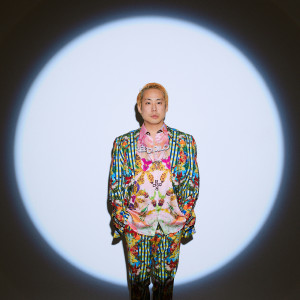 ดาวน์โหลดและฟังเพลง Frank Ocean พร้อมเนื้อเพลงจาก Jiho Givenchy