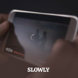 Dengarkan lagu Slowly nyanyian Gracie Fields dengan lirik