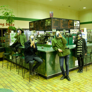 收聽Teenanger的Negative Zeros歌詞歌曲