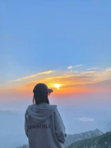 收聽錢潮的有些難以啓齒的柔弱 (抖音版)歌詞歌曲