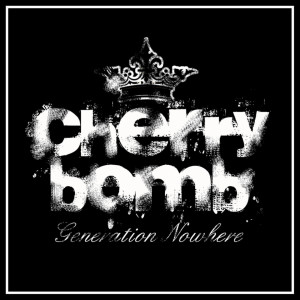 ดาวน์โหลดและฟังเพลง Broken Home พร้อมเนื้อเพลงจาก Cherry Bomb