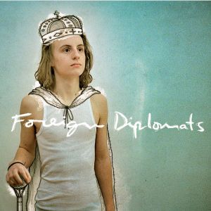 Dengarkan Queen+King lagu dari Foreign Diplomats dengan lirik