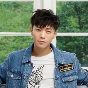 Dengarkan Nu Hai (厦门版) lagu dari William Wei dengan lirik