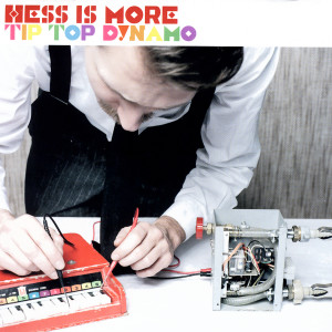 ดาวน์โหลดและฟังเพลง Internationale พร้อมเนื้อเพลงจาก Hess Is More