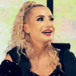Listen to Pe tine te pastrez song with lyrics from Claudia Puican