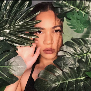Listen to Heat song with lyrics from Makenna