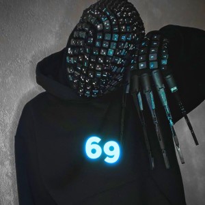 Dengarkan 69 (Explicit) lagu dari Taylor do F dengan lirik