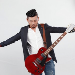 Listen to 不离不弃DJ (完整版) song with lyrics from 刘阳