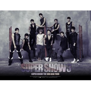 Listen to 똑똑똑 (KNOCK, KNOCK, KNOCK) (Live|Studio ver.) song with lyrics from Super Junior