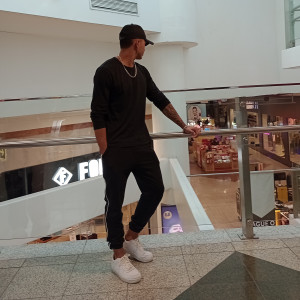 ดาวน์โหลดและฟังเพลง Oficial Milionário พร้อมเนื้อเพลงจาก Naandexx oficial