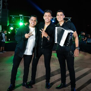 Album Báilame (En Vivo) from Sebas Polo