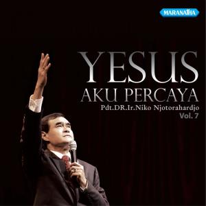 Dengarkan lagu Kucinta Kau Yesus nyanyian P.D.T. Dr. Ir. Niko Njotorahadjo dengan lirik