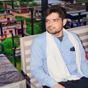 收聽Meenawati King的थारो‌ बणगो काम चलेजा जामण जागबाली छः (feat. Rampal Seera)歌詞歌曲